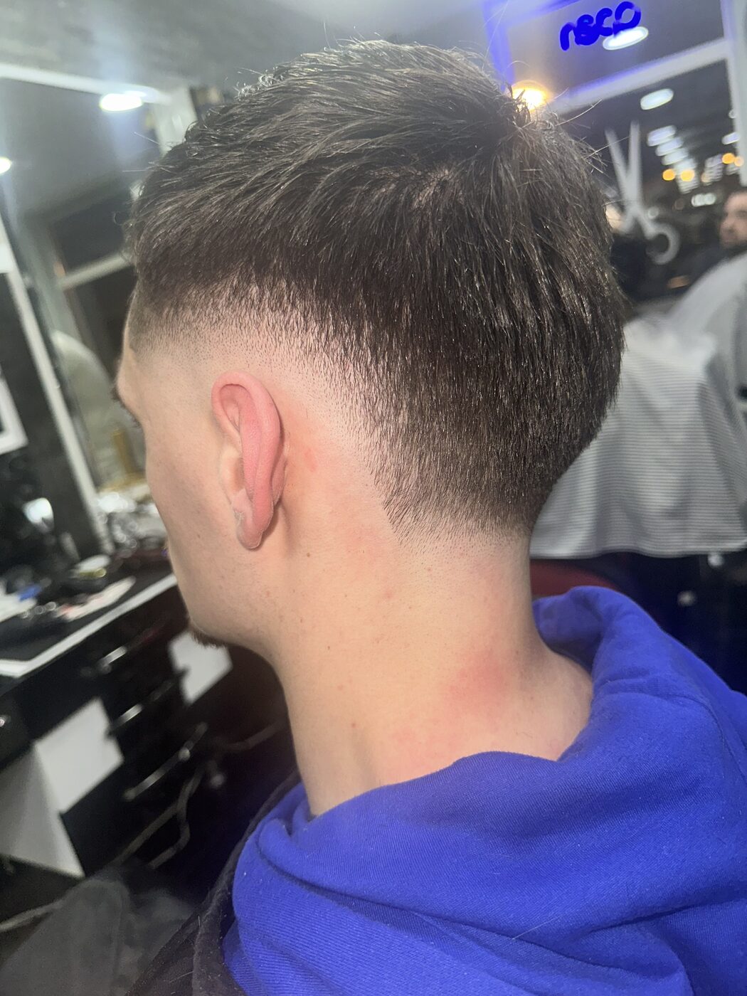 Achterkant van een fade met scherpe overgang